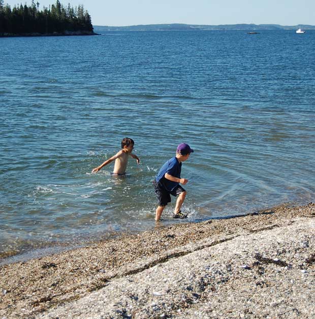 Swimming at the Island Swimming at the Island